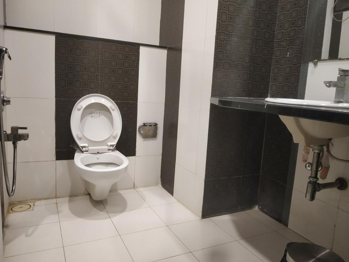 Dev Corporate 3* Ahmedabad