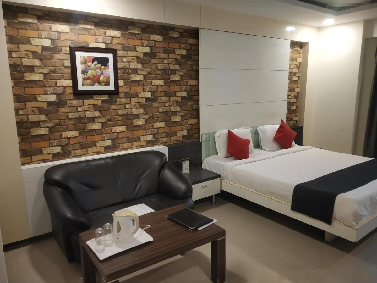 Hotel Dev Corporate 3*