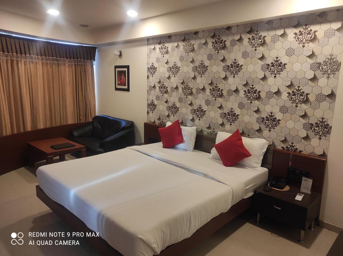 Dev Corporate 3* Ahmedabad