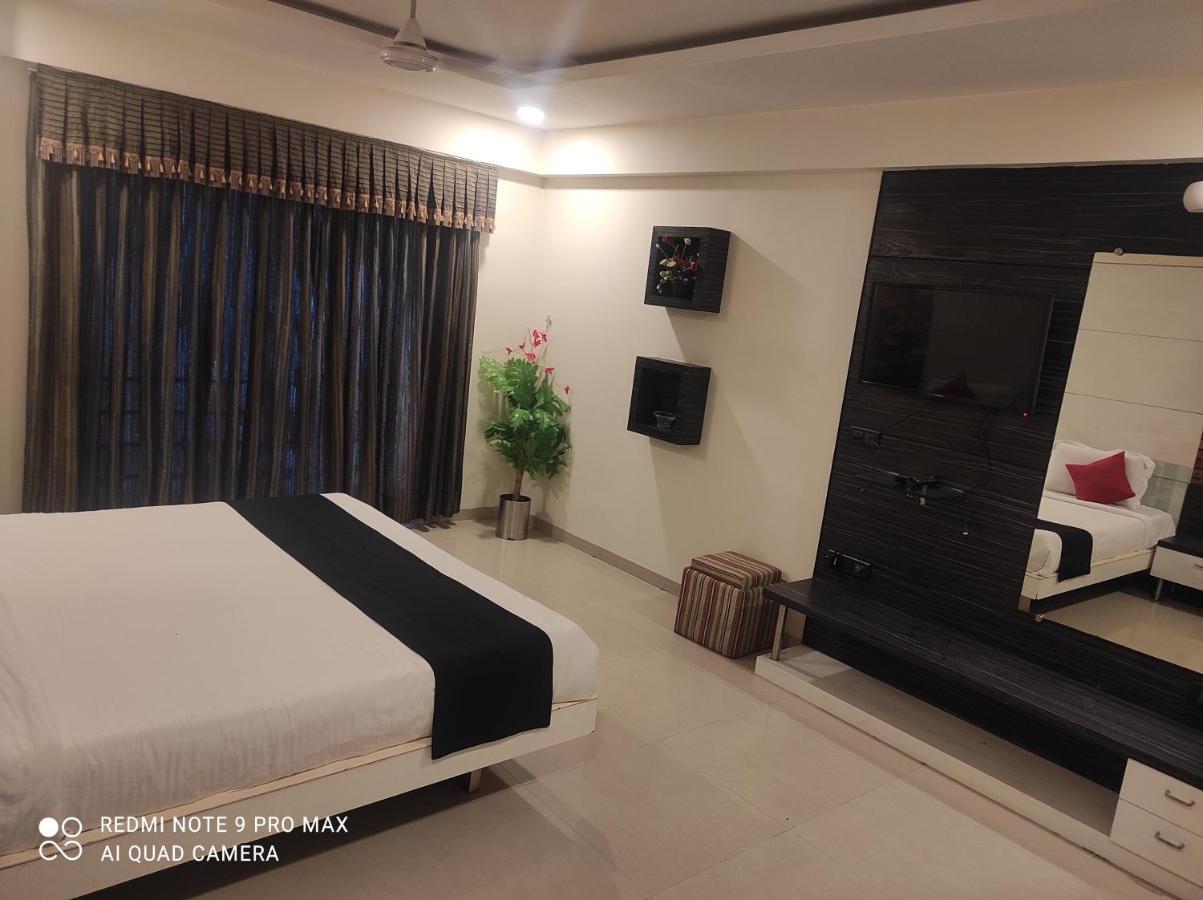 Hotel Dev Corporate 3*