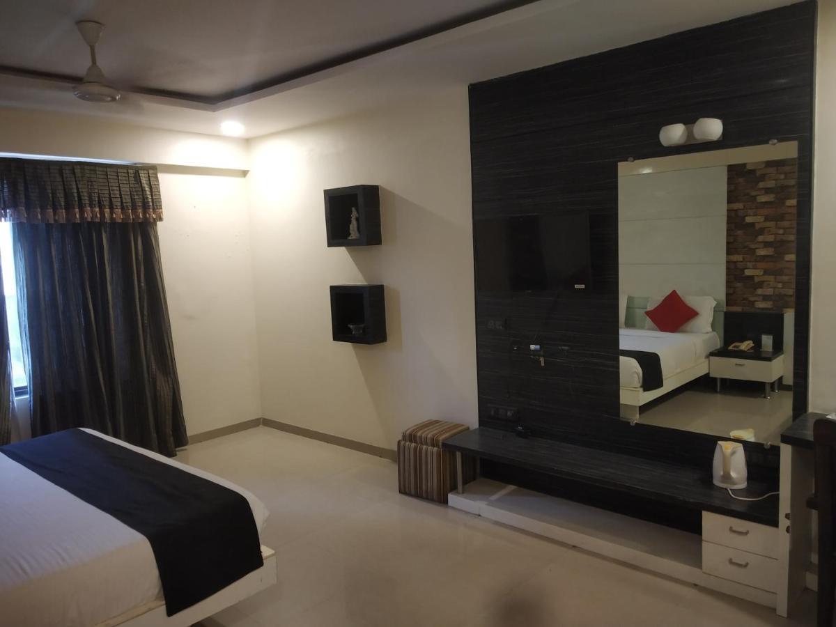 Dev Corporate 3* Ahmedabad