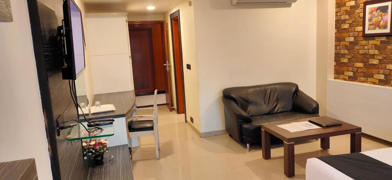 Hotel Dev Corporate 3*