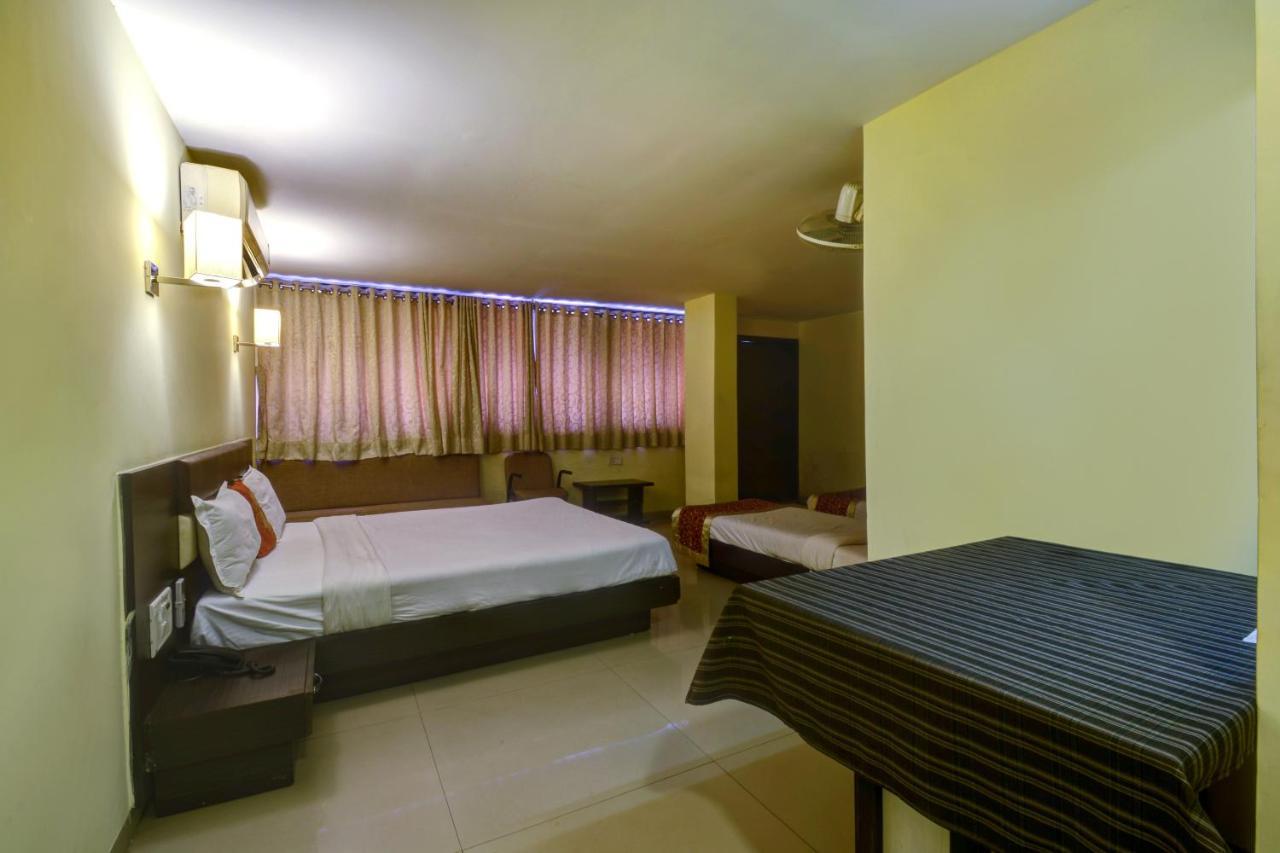 Skyland Hotel Ahmedabad