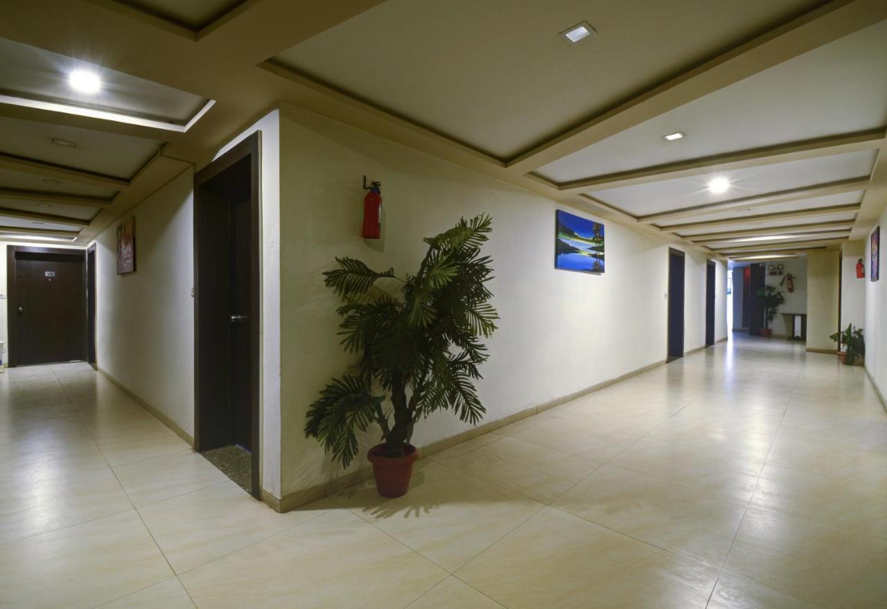 Skyland Hotel 3*
