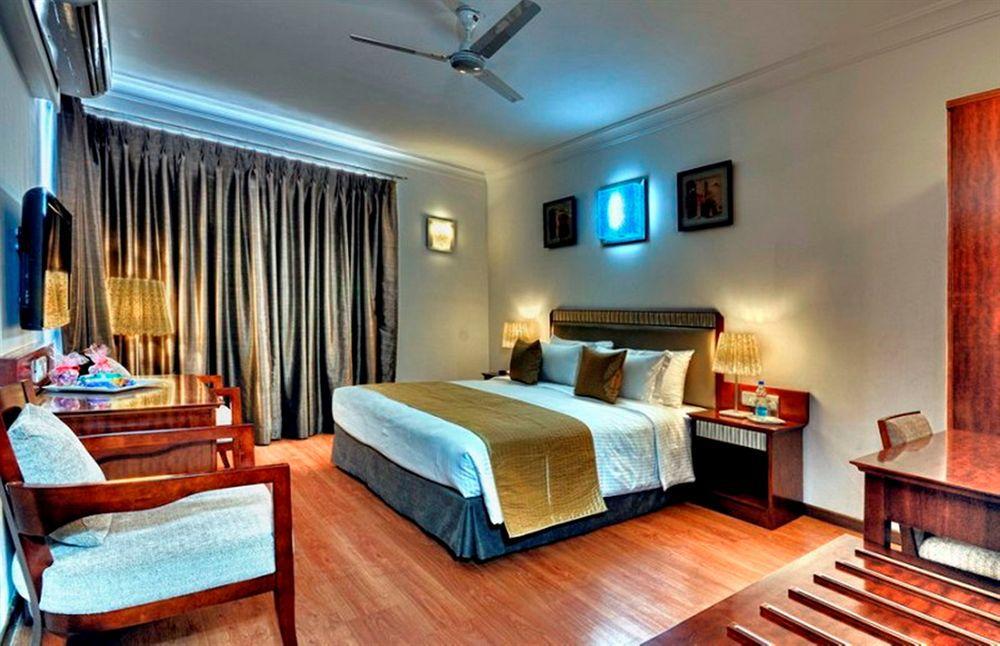 3 By Oyo Nami Residency, Hotel Ahmedabad