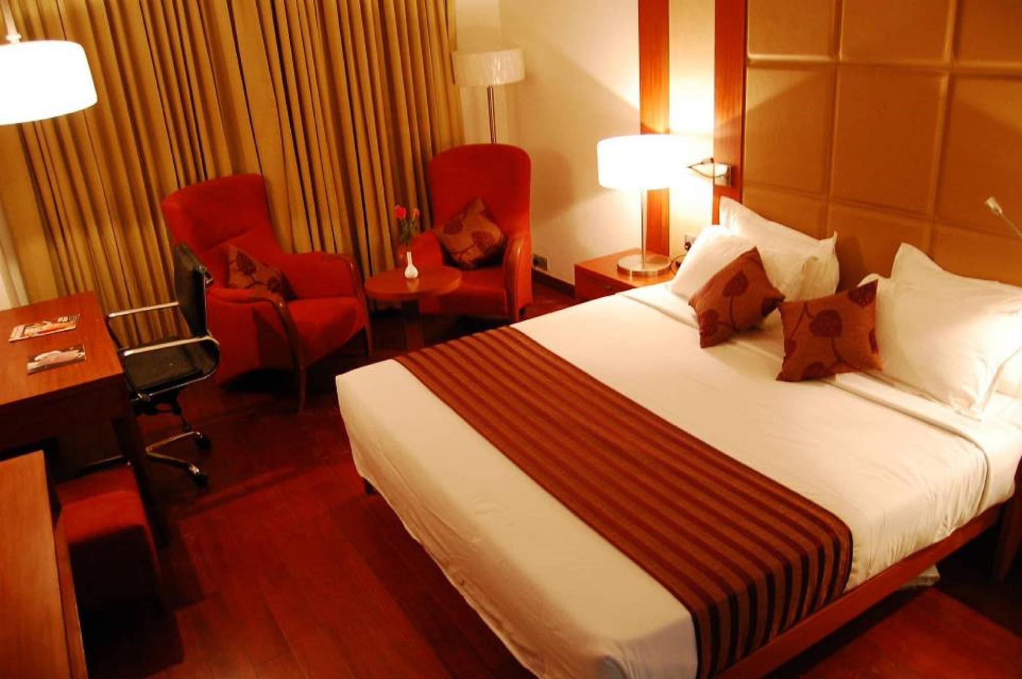 The Cambay Grand Hotel 4*