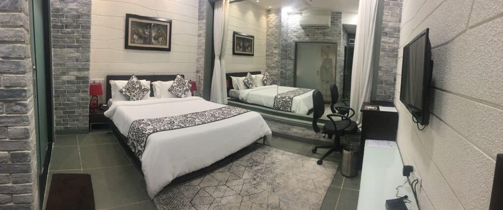 Tribecca Select Hotel