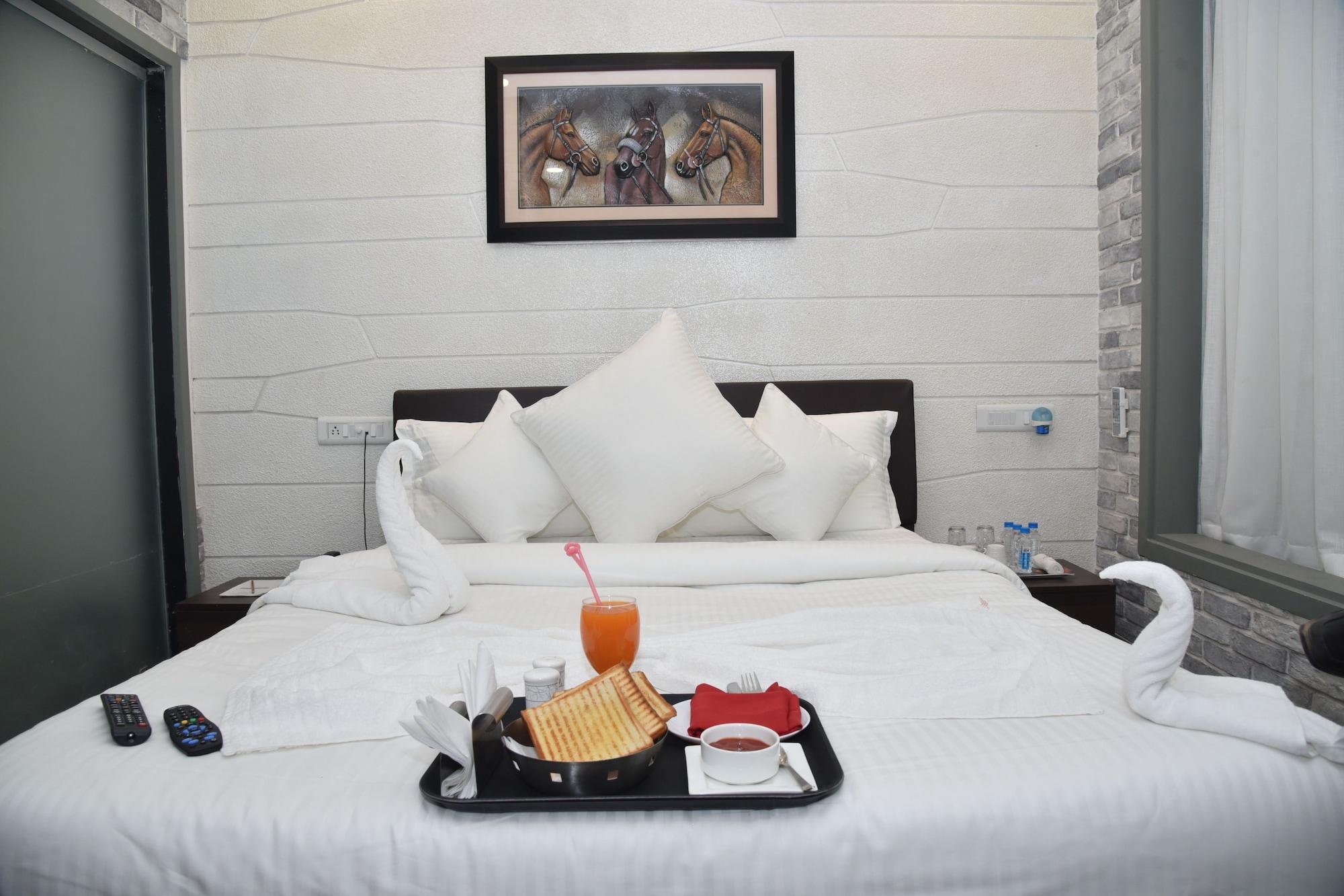 Hotel Tribecca Select Ahmedabad
