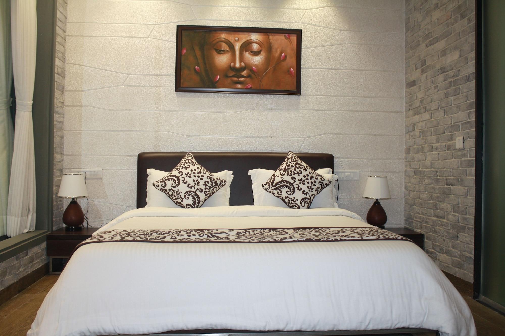 Tribecca Select 3* Ahmedabad