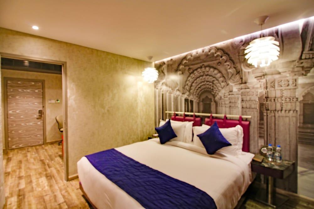 Hotel Regenta Antarim