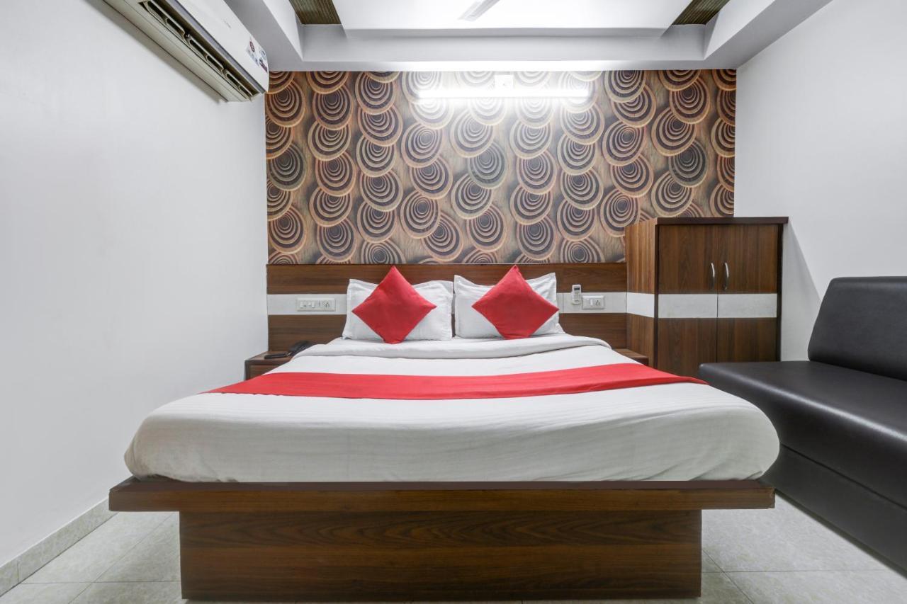 Hotel Tirupati 3*