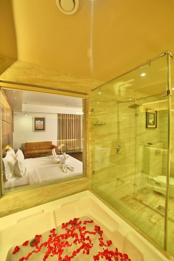 G Express Formerly Known As Tgb Express 3* Ahmedabad