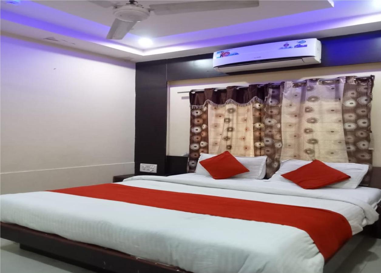 Krishna Palace Hotel 2*