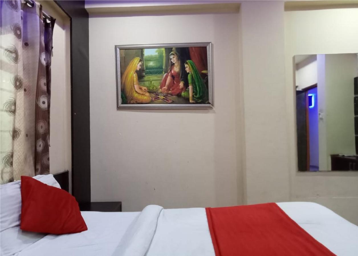 Hotel Krishna Palace 2*