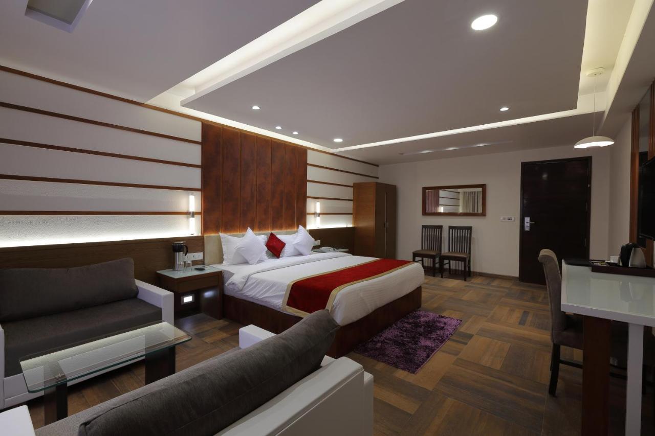 The Lotus Park Hotel 3*