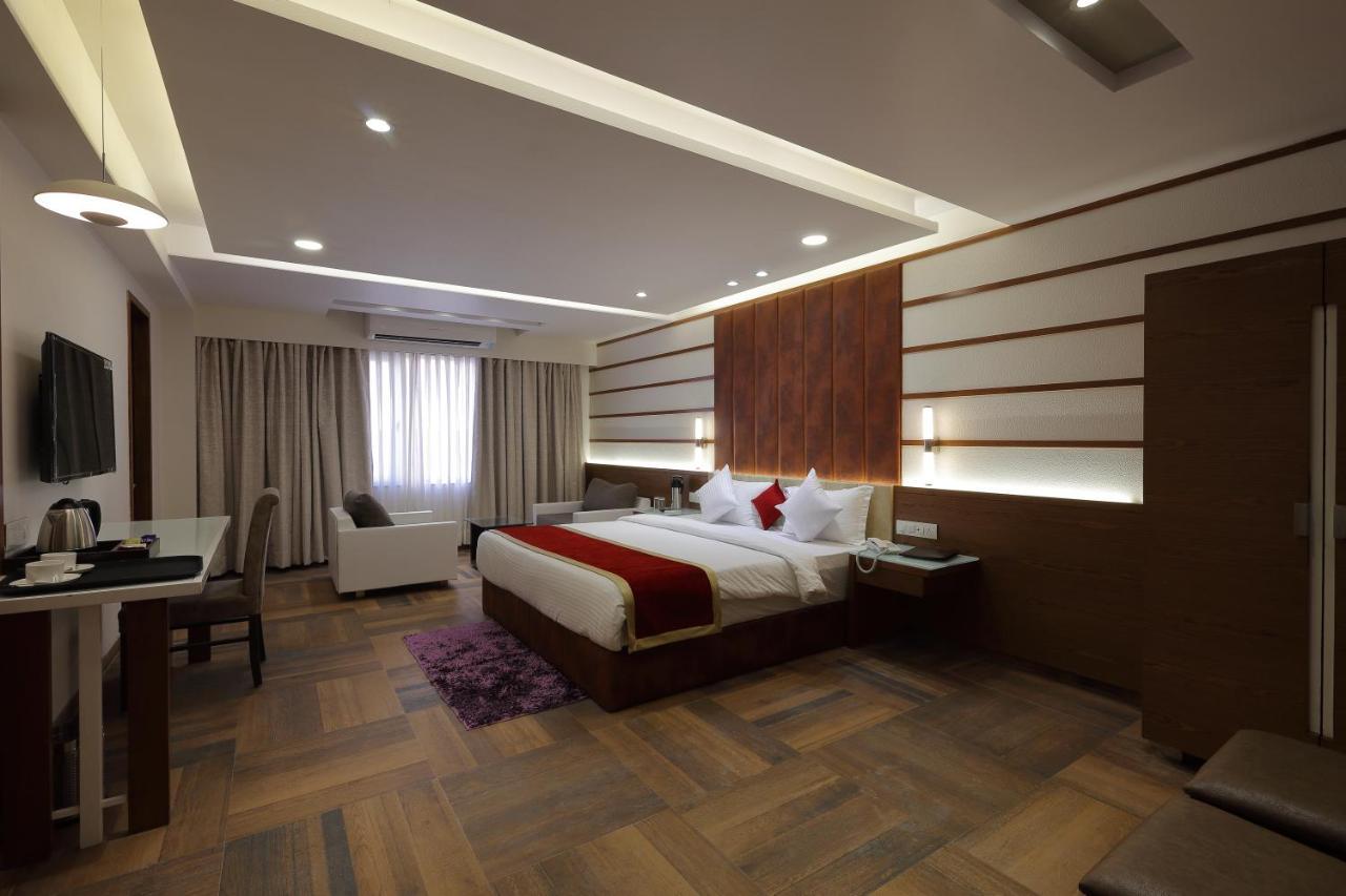 The Lotus Park Hotel 3*