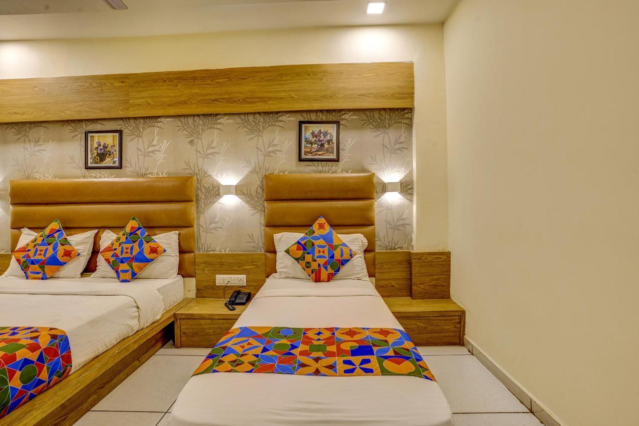 Hotel Fabhotel Silver Palace