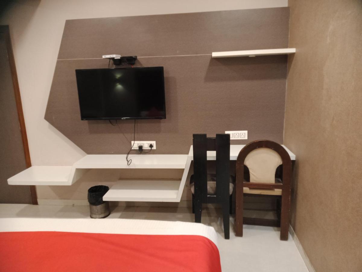 Hotel Airport One Ahmedabad