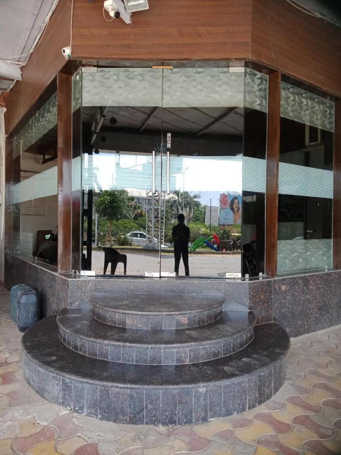 Hotel Airport One Ahmedabad