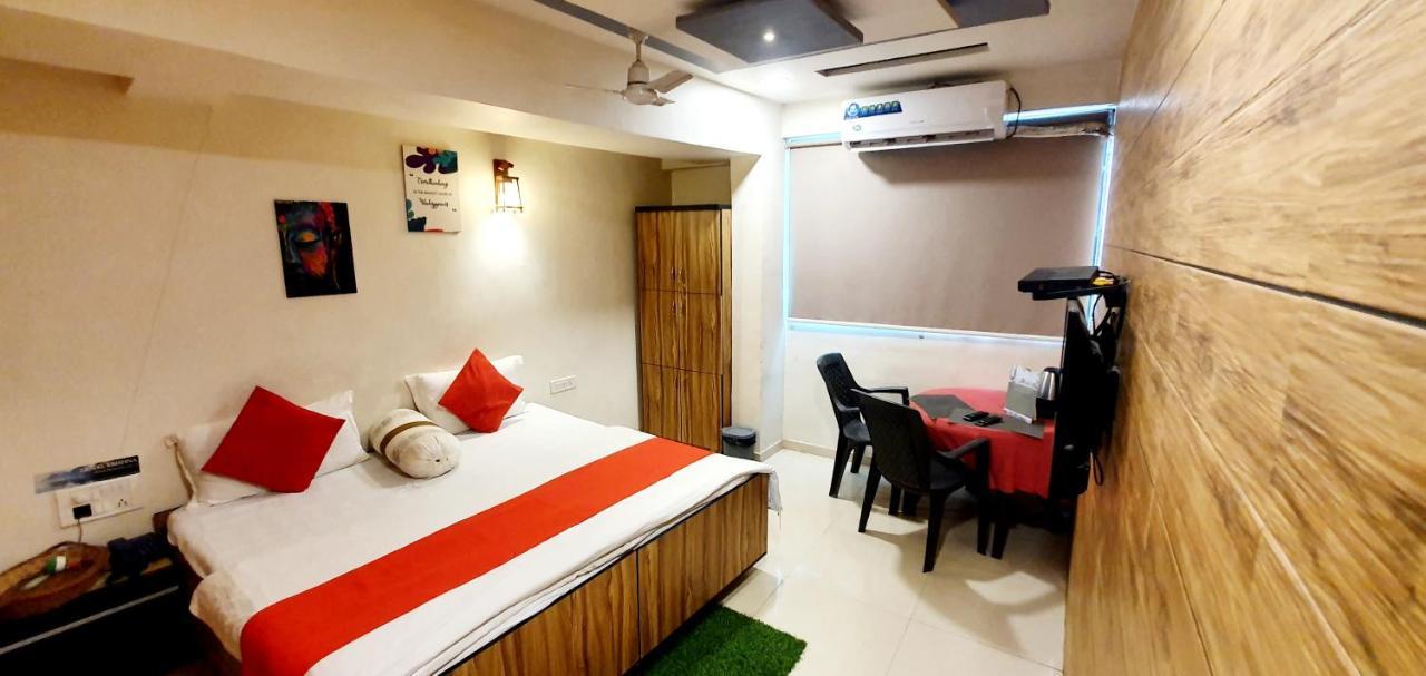 Krishna Love hotel 2*