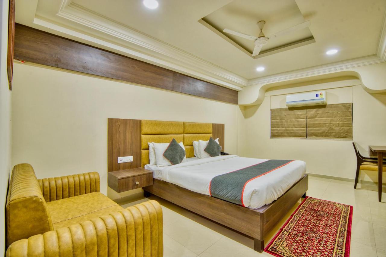 Hotel Alba Premier, Ahmedabad