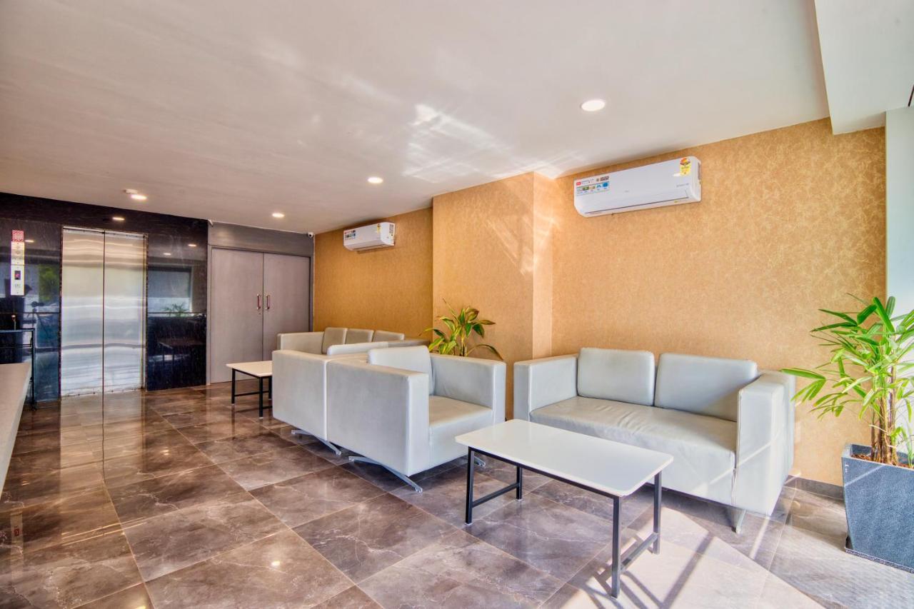 Hotel Alba Premier, Ahmedabad
