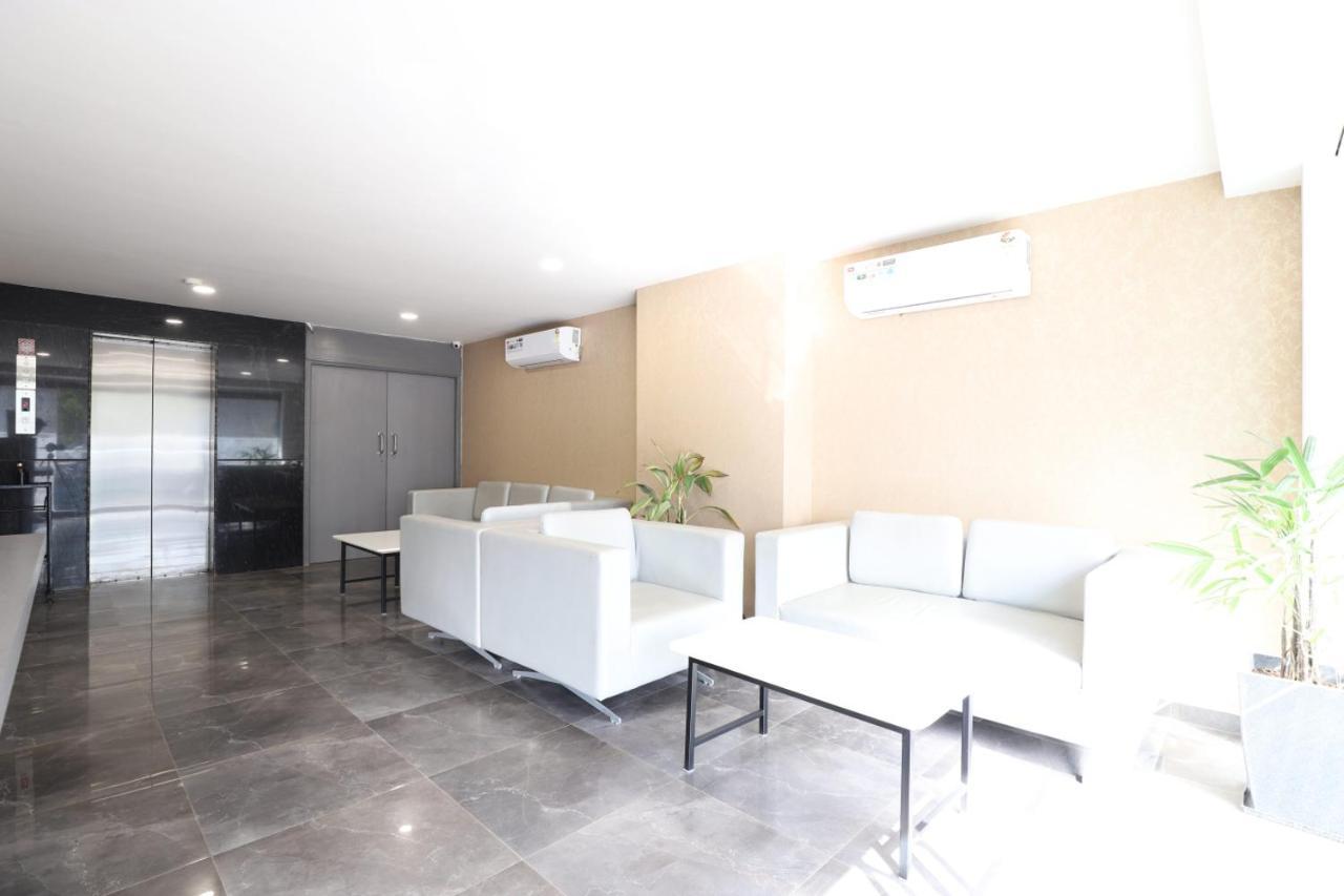 Hotel Alba Premier, Ahmedabad