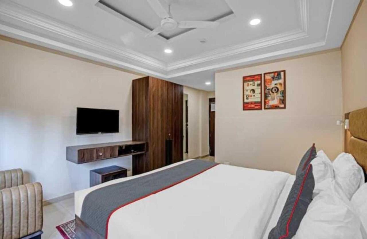 Alba Premier, 3* Ahmedabad