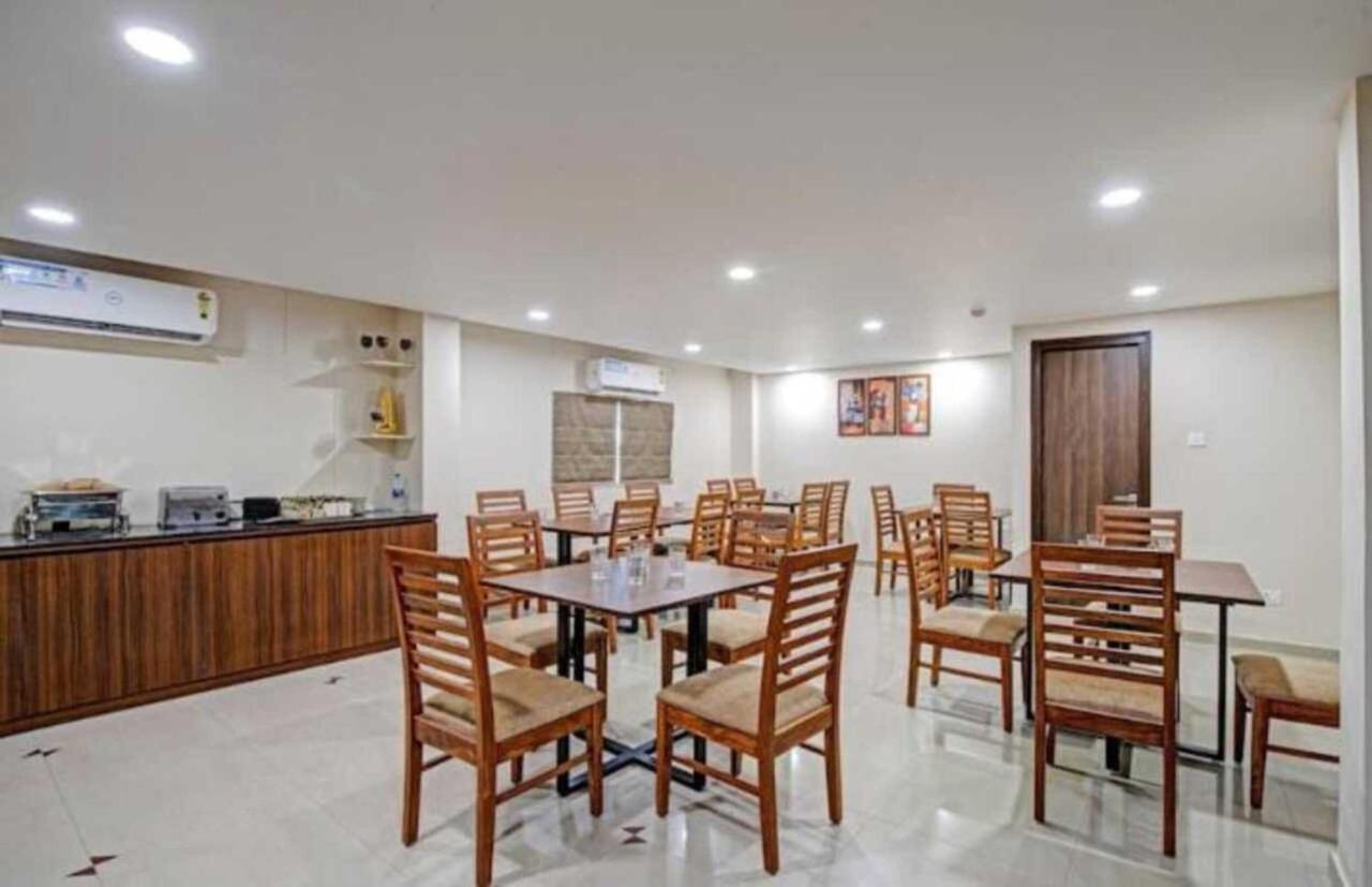 Alba Premier, 3* Ahmedabad