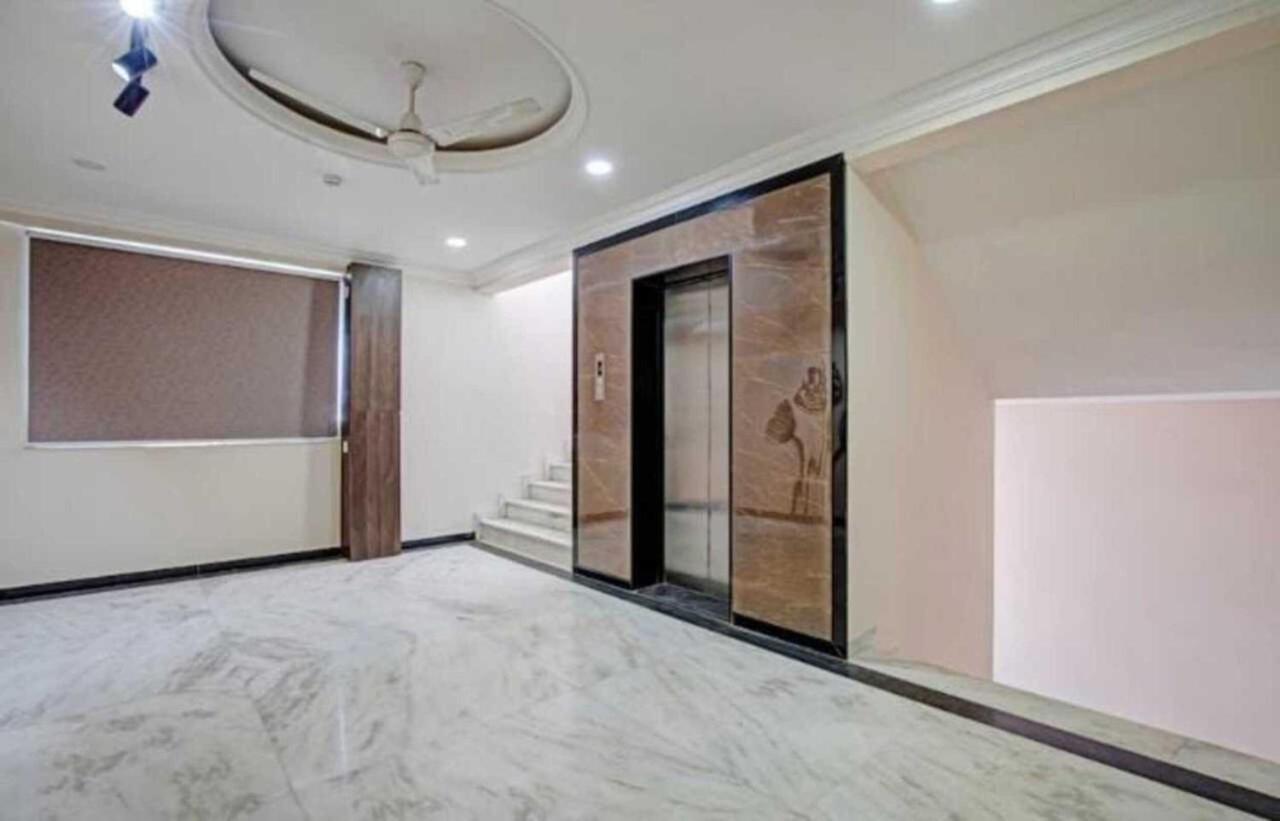 Alba Premier, 3*