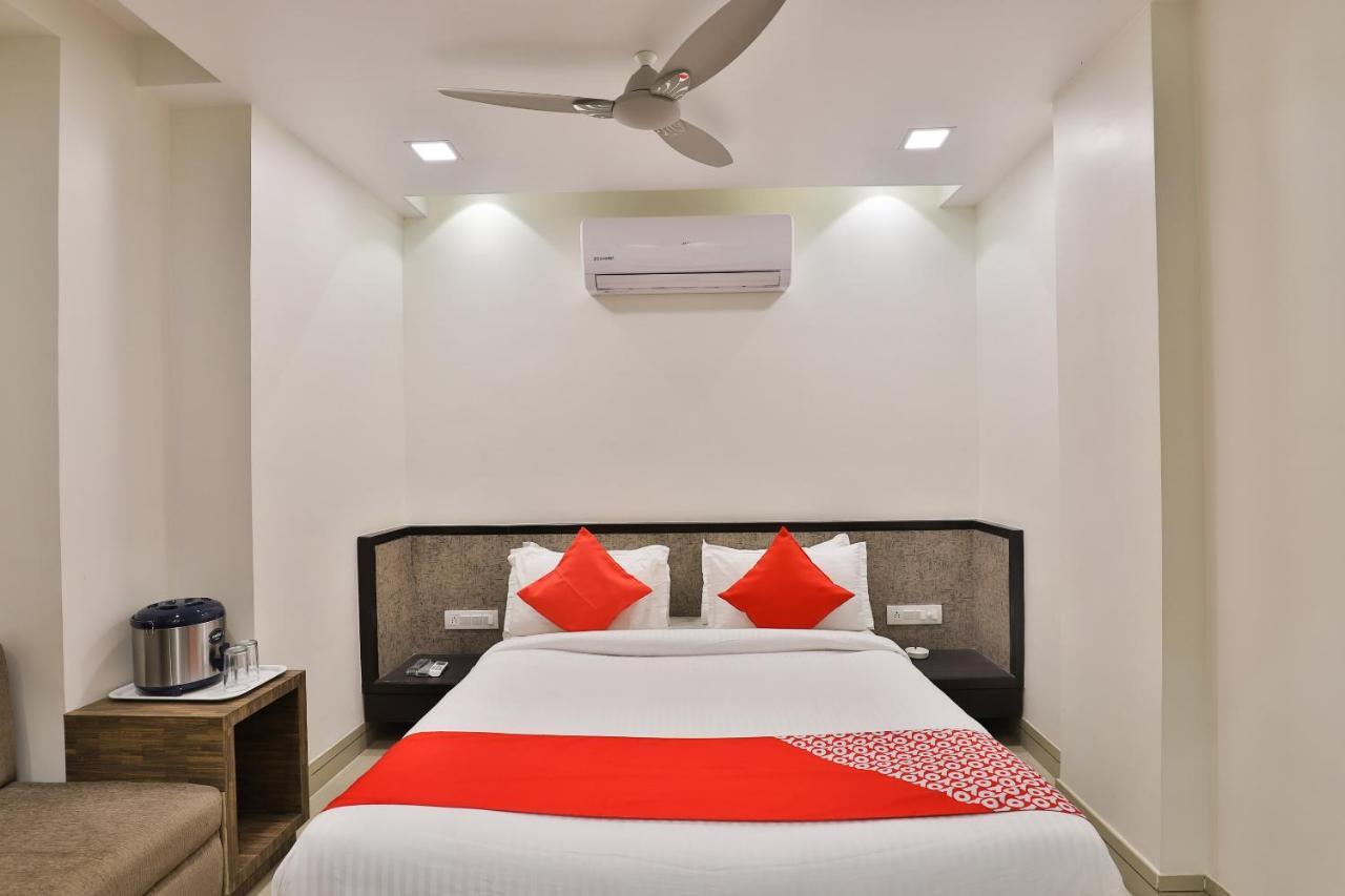 Oyo 23289 Anmol Palace Hotel Ahmedabad