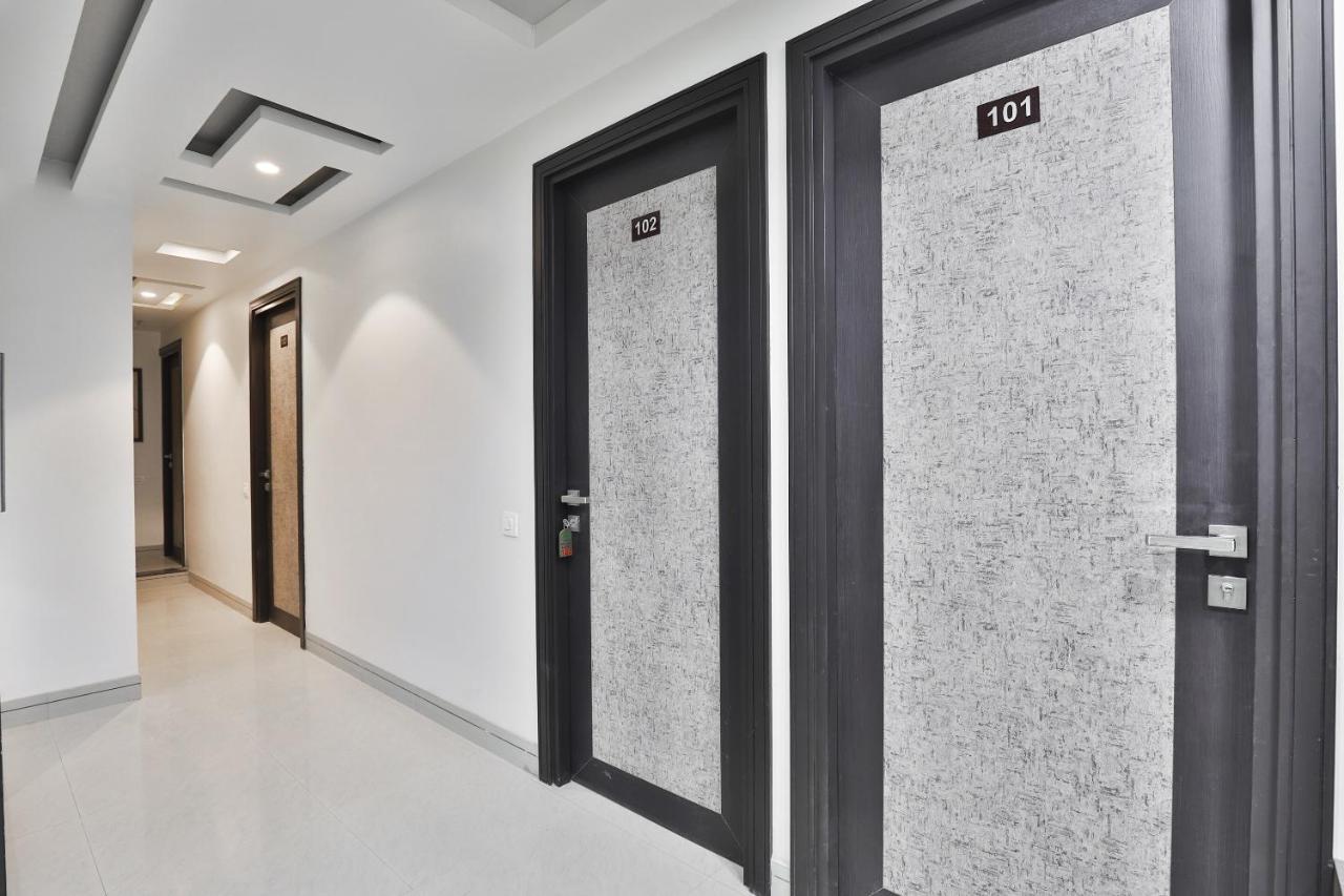 Hotel Oyo 23289 Anmol Palace 3*