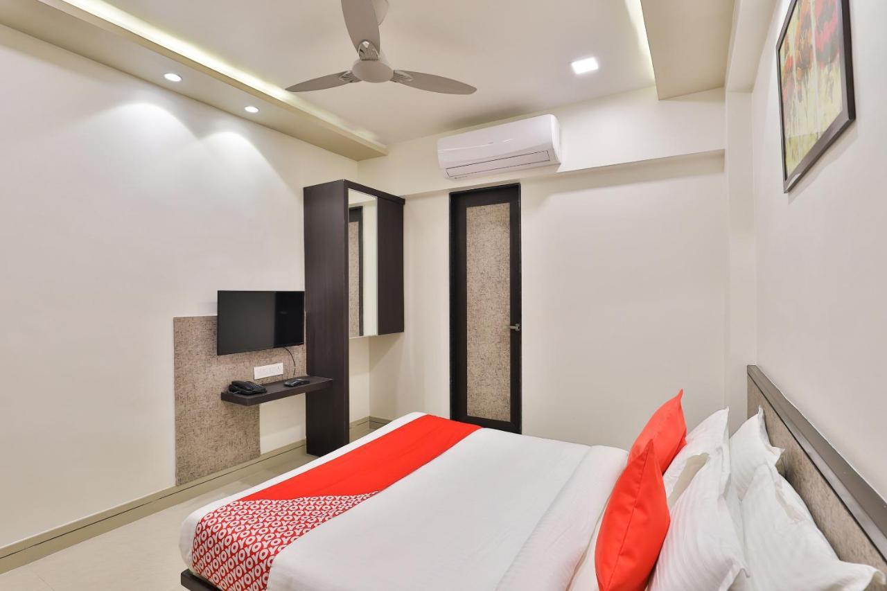 Hotel Oyo 23289 Anmol Palace Ahmedabad