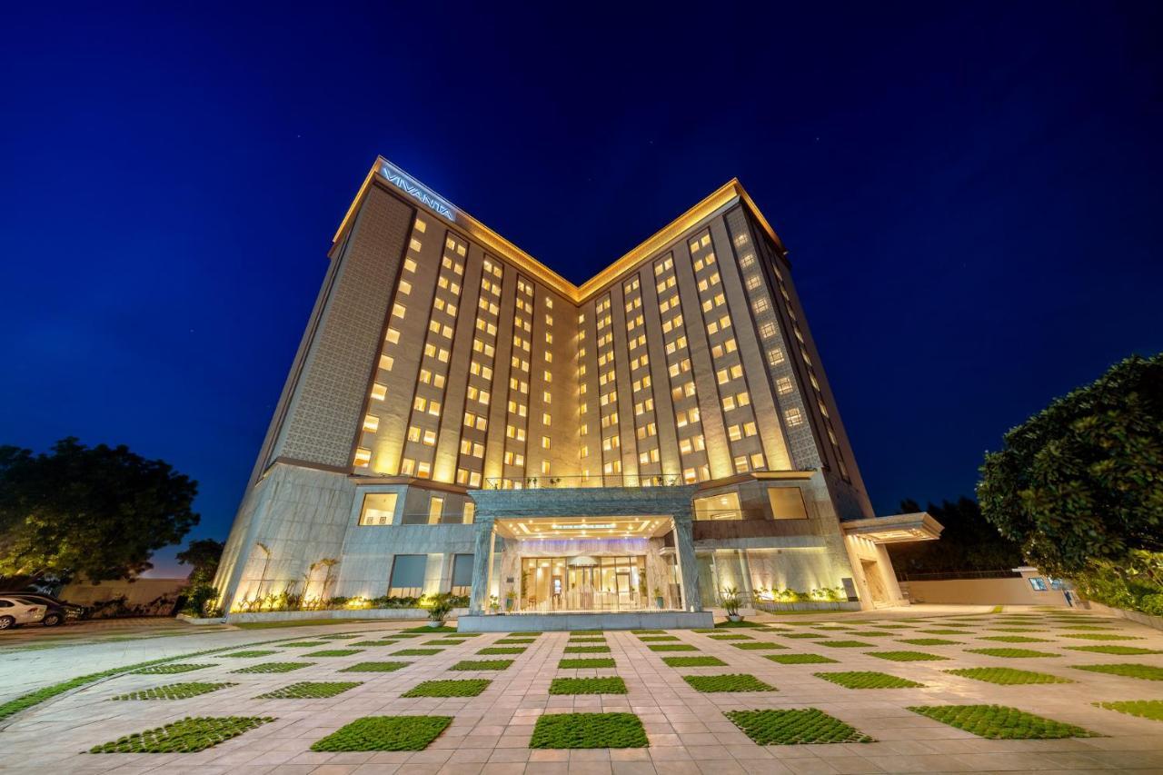 Vivanta Sg Highway Ahmedabad