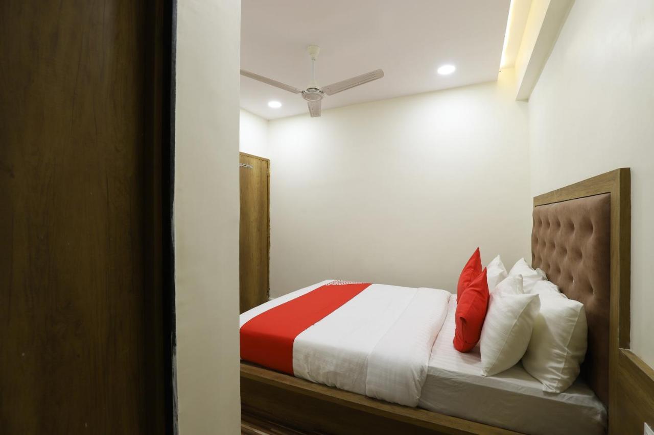 Hotel O Shubham 4*