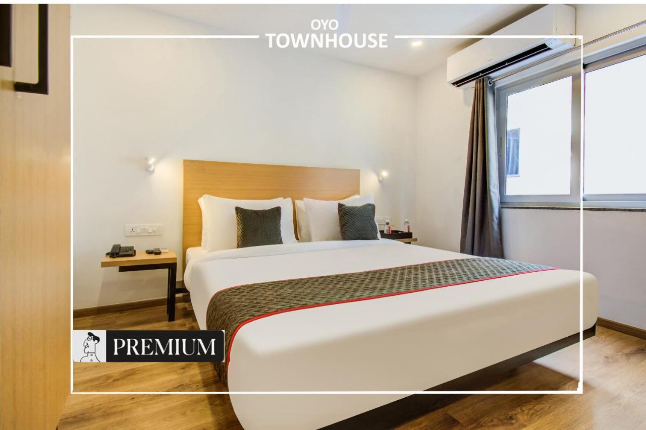 Hotel Townhouse Netaji Road Ahmedabad