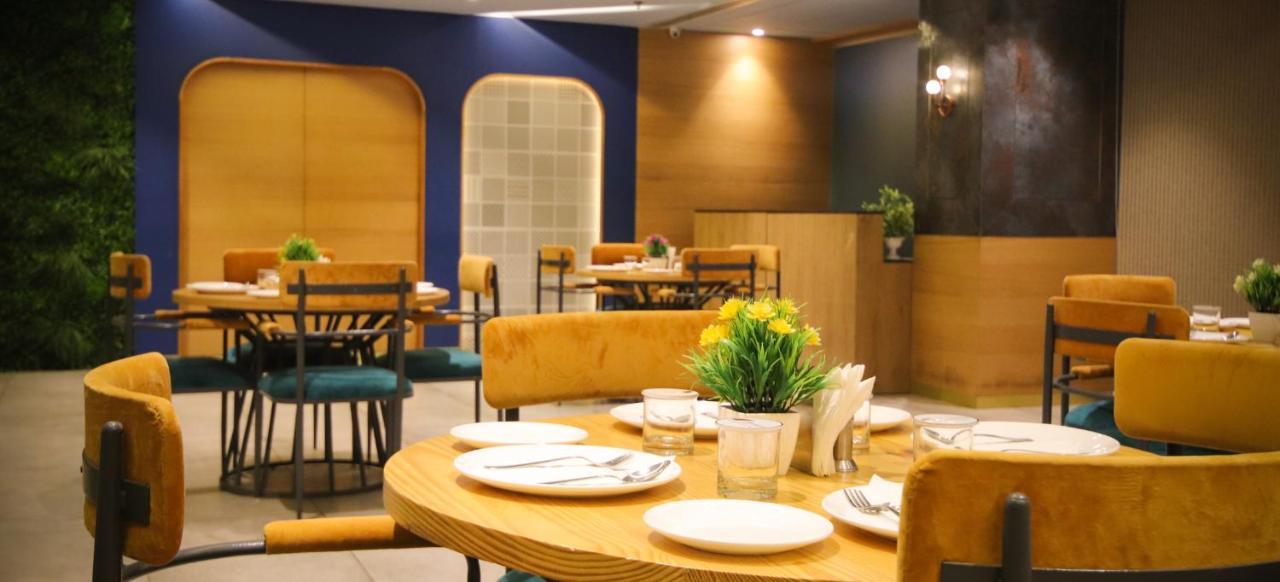 Pinnacle Grand Hotel Ahmedabad