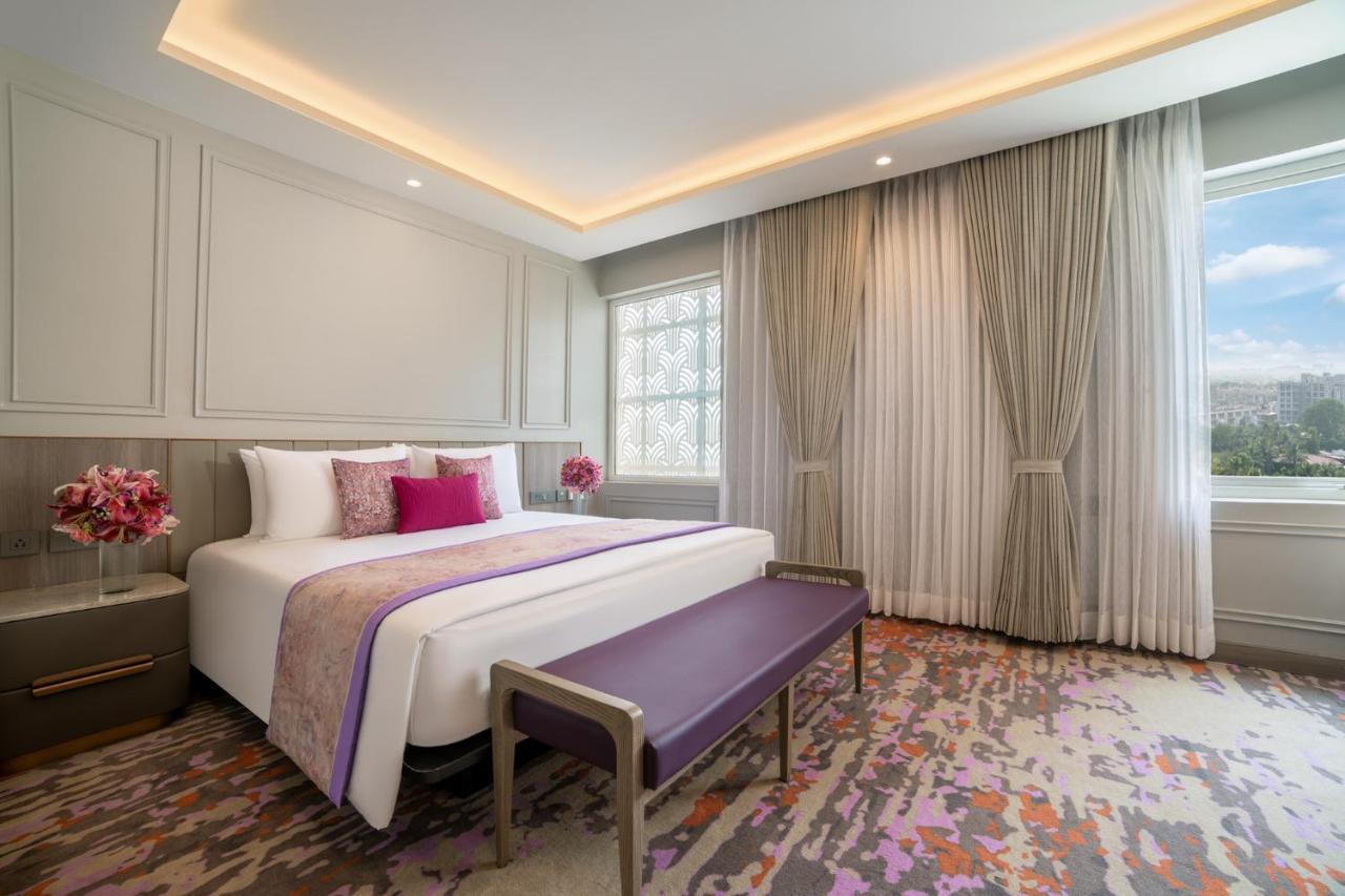 Hotel Vivanta Sg Highway Ahmedabad