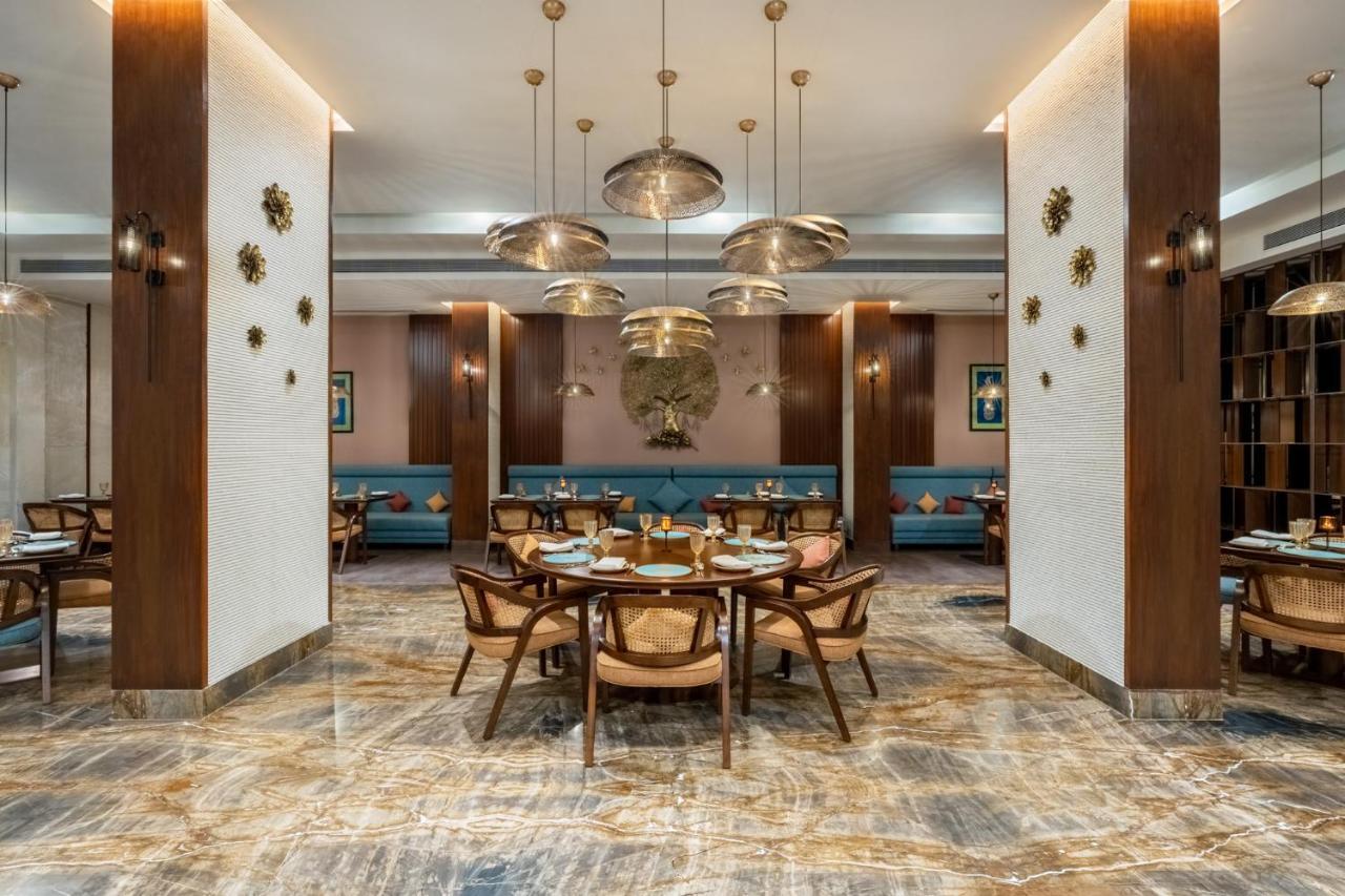 Vivanta Sg Highway Hotel