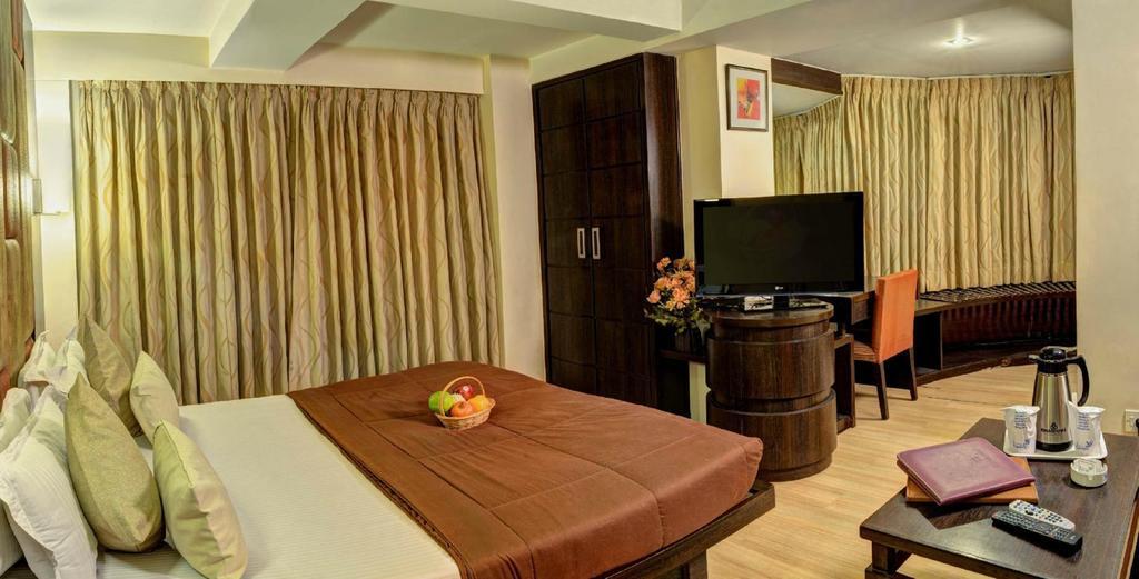 Hotel Pinnacle