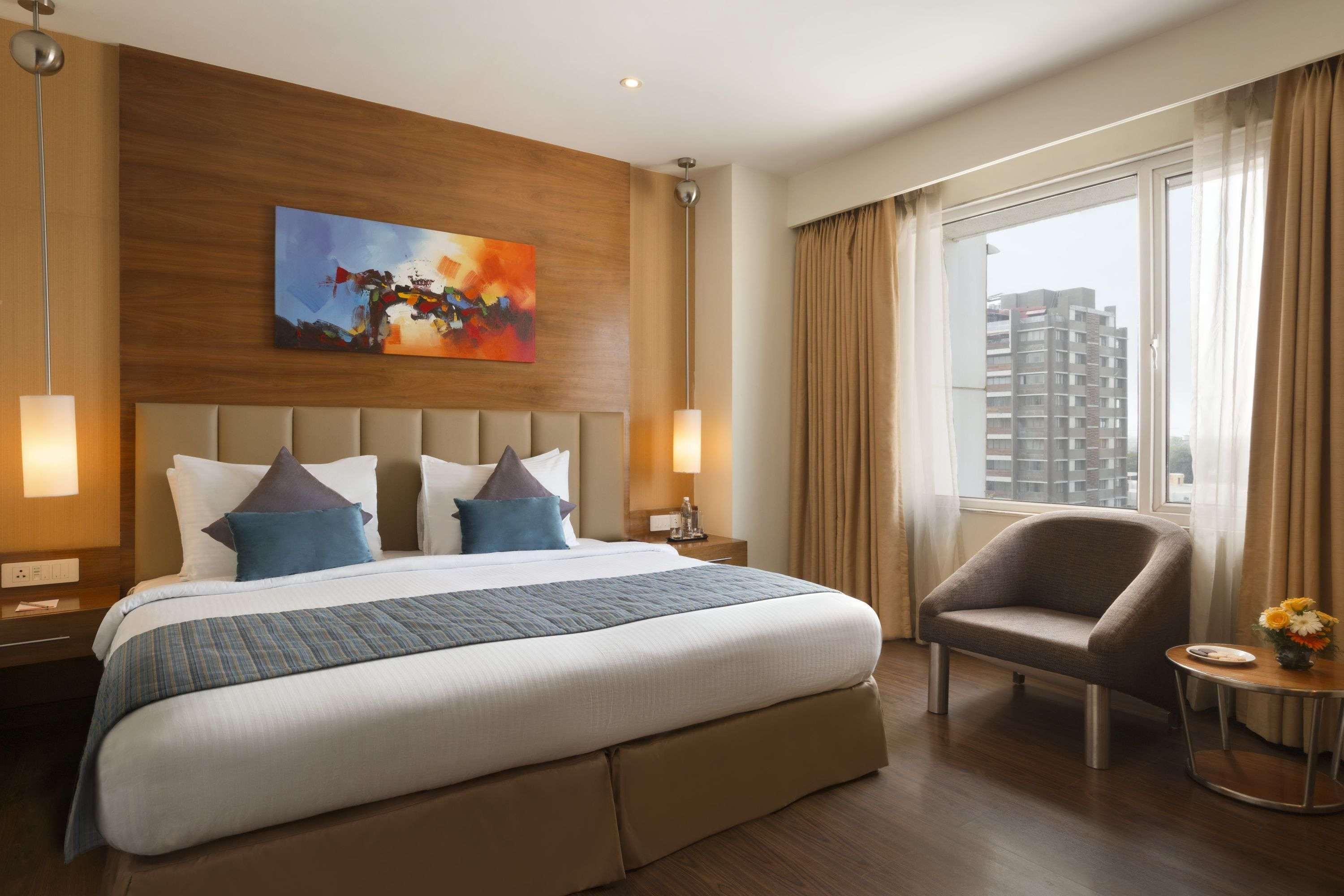 Ramada 4*