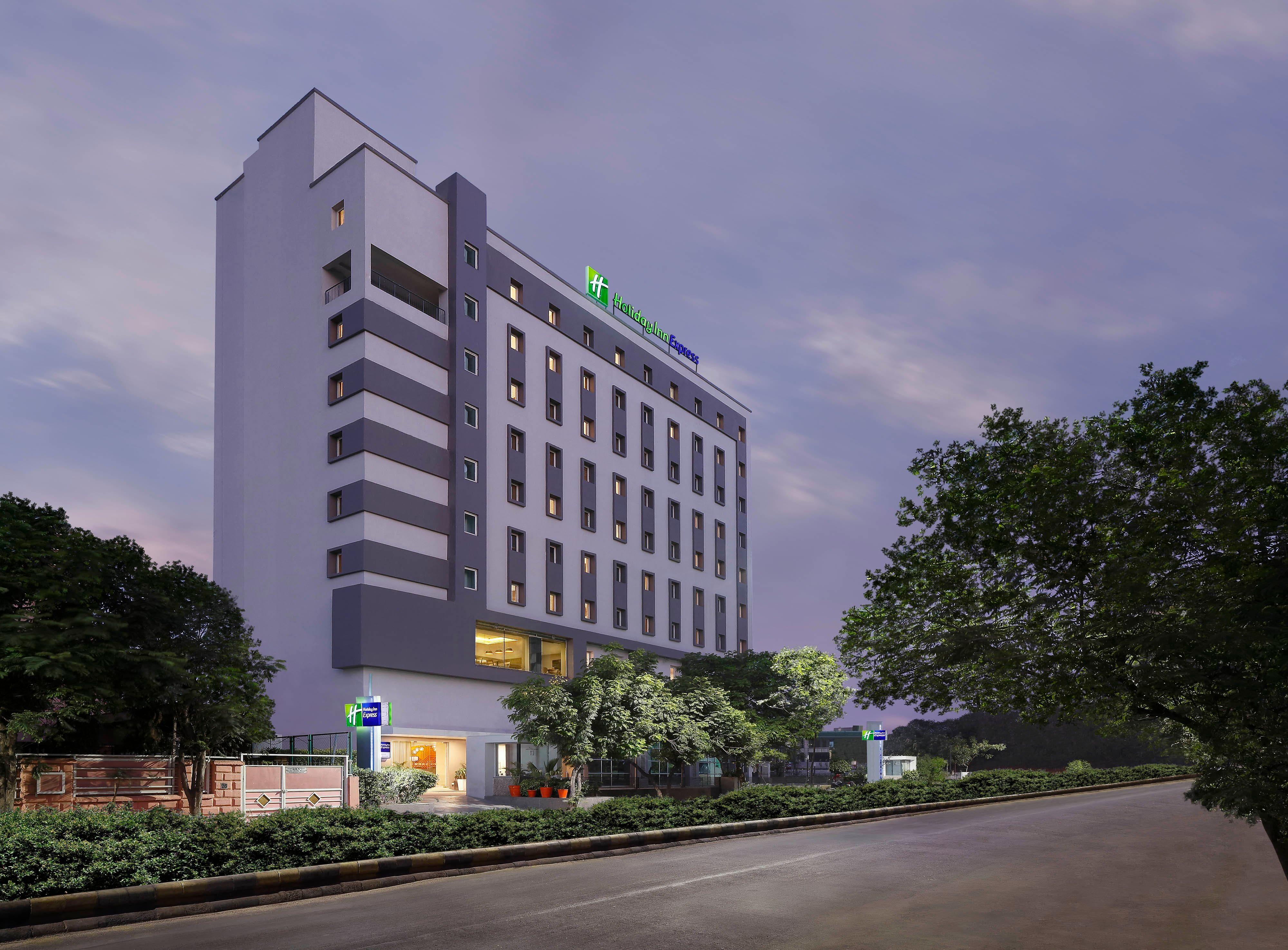 Express Prahlad Nagar By Ihg Ahmedabad
