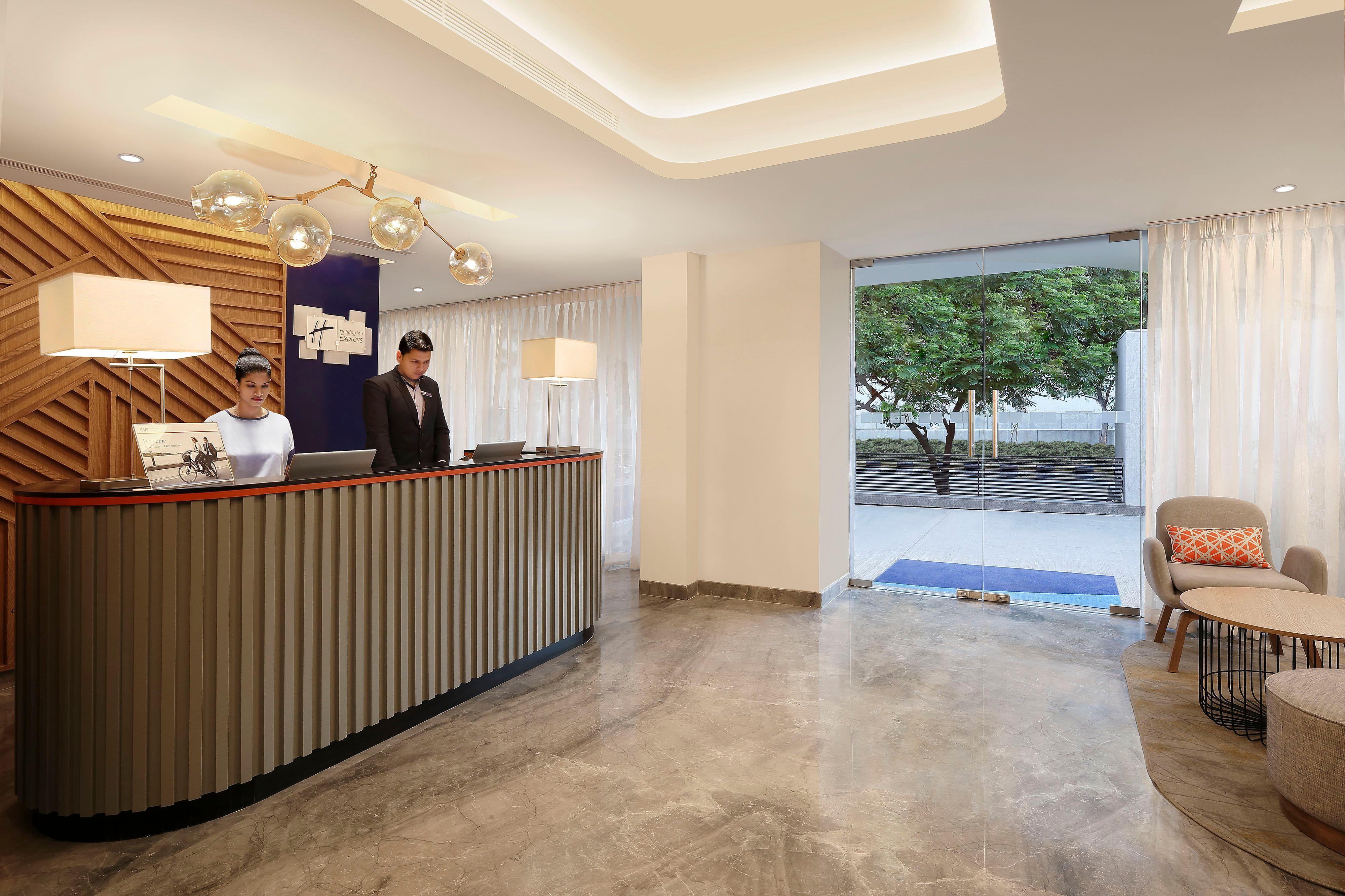 Express Prahlad Nagar By Ihg 4* Ahmedabad