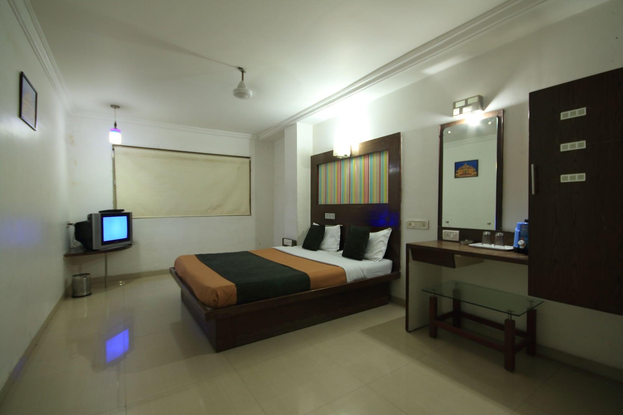 Fabhotel Kadamb Hotel Ahmedabad