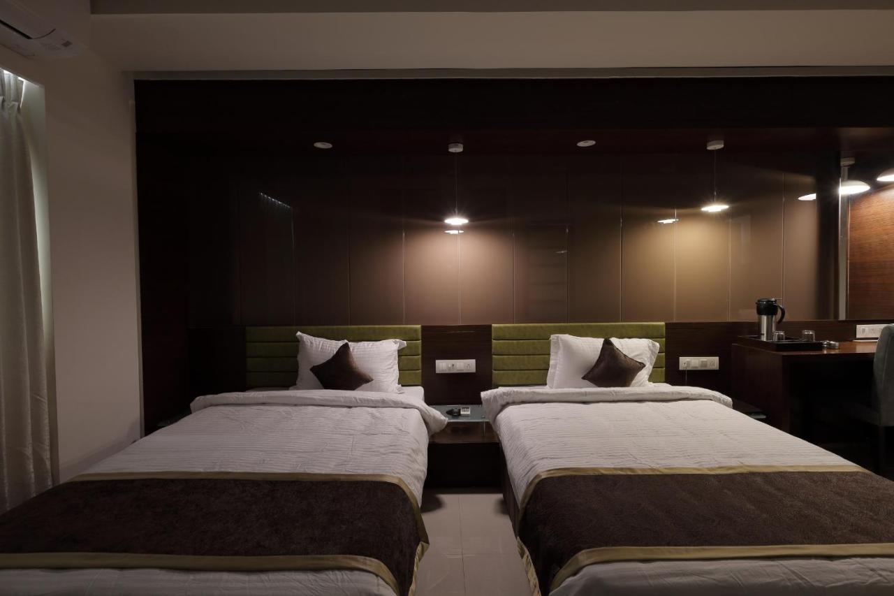 The Lotus Park Hotel 3*