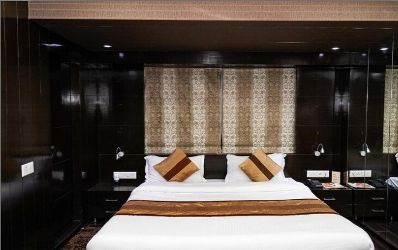 The Metro Park Hotel Ahmedabad