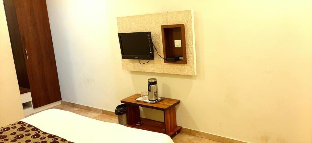 Tulip Plaza Hotel 3*