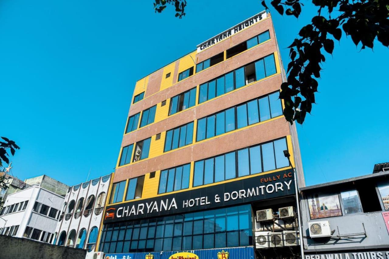 Charyana Backpackers Ahmedabad
