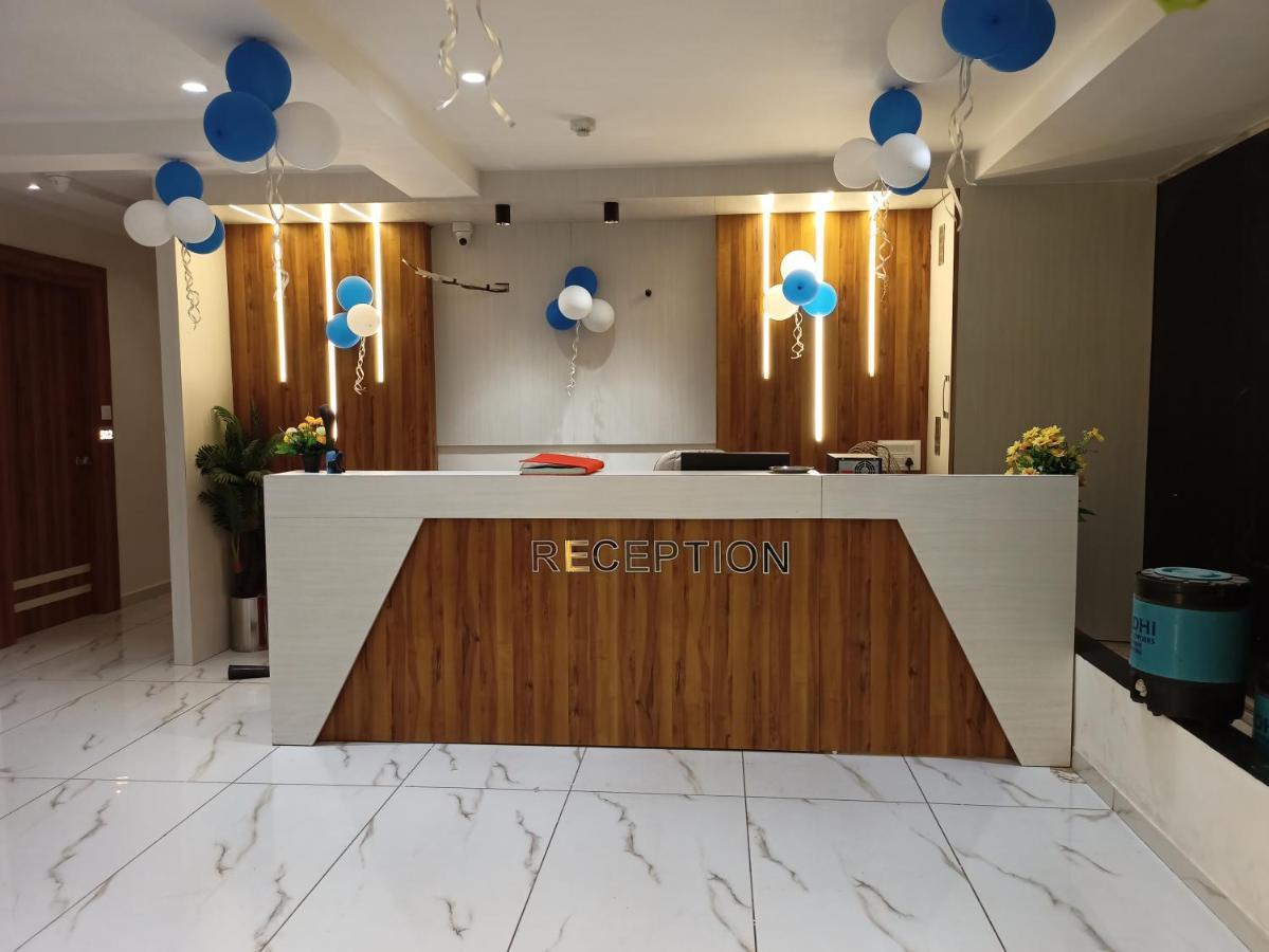 Rising Hotel 3*