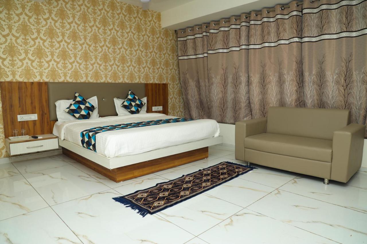 Rising 3* Ahmedabad